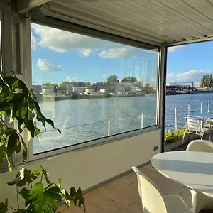 https://le-grand-bordeleau.hotelsghent.com